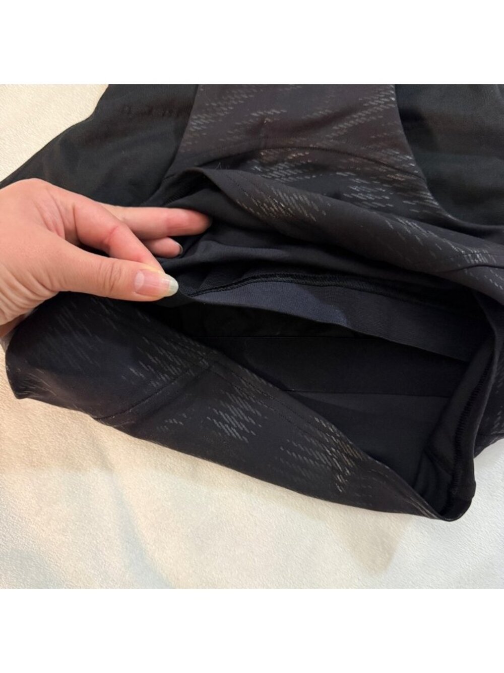 Lululemon Invigorate Training Tank Top in Shapeshifter Foil Black Size 8 - Picture 5 of 7